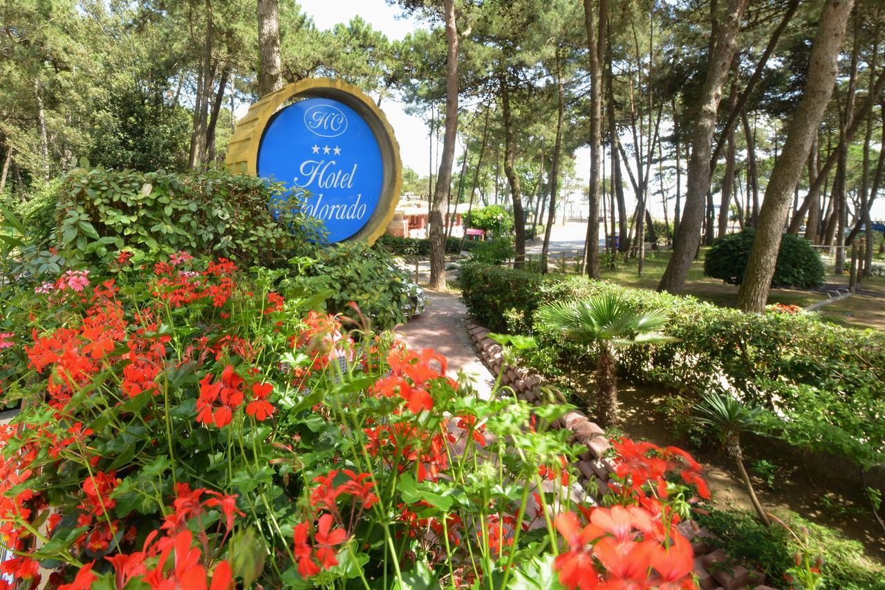 Hotel Colorado Lignano Sabbiadoro Exterior photo